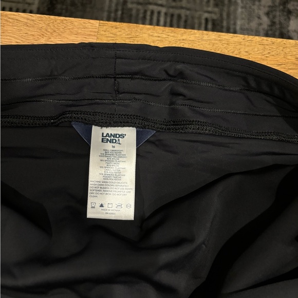 Lands End Quick Dry Swim Shorts with panty.  Size 16 - Picture 2 of 4